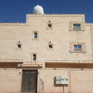 عمارة كاملة للبيع خمس شقق وسطح _الملك فهد_المدينة المنورة_مساحة 499 متر مربع